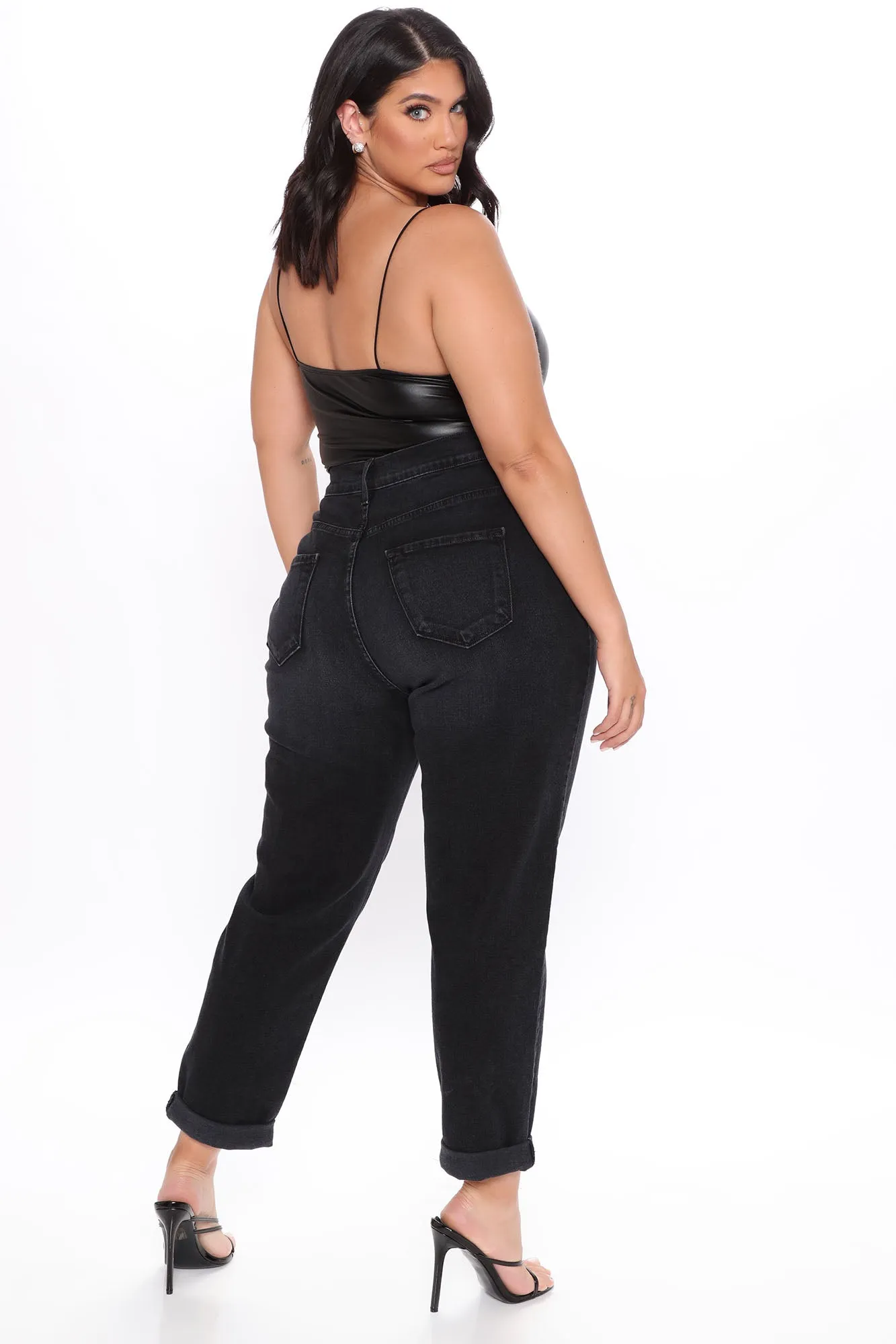 Affair Of The Heart Mom Jeans - Black