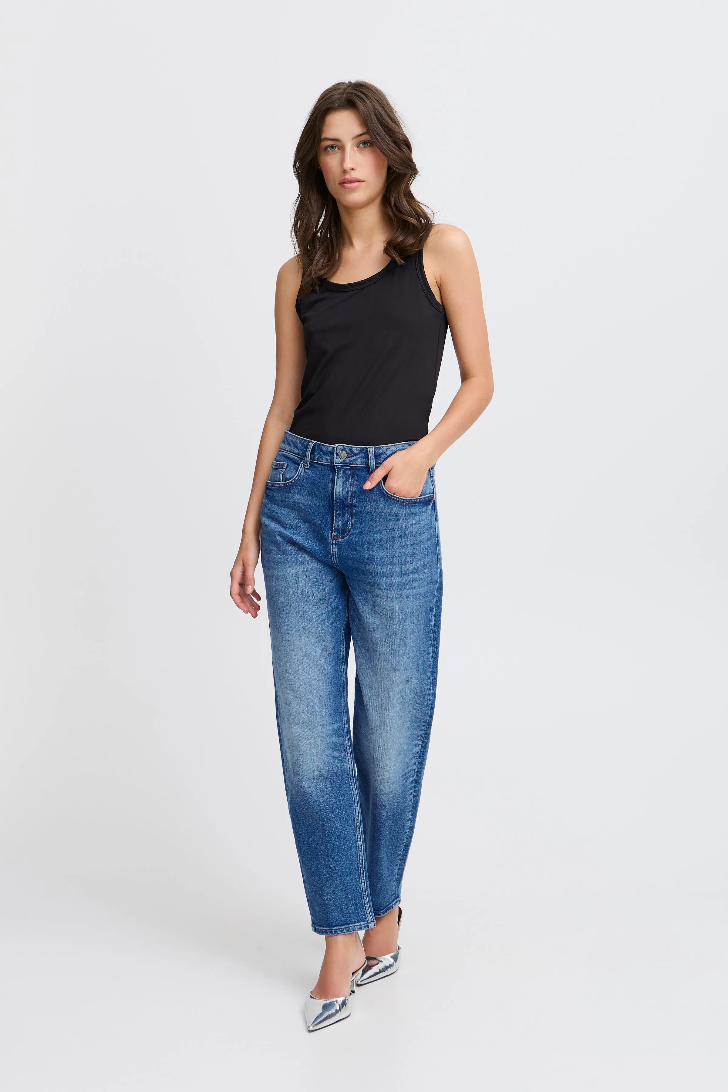B-Young Loetta Mom Jeans