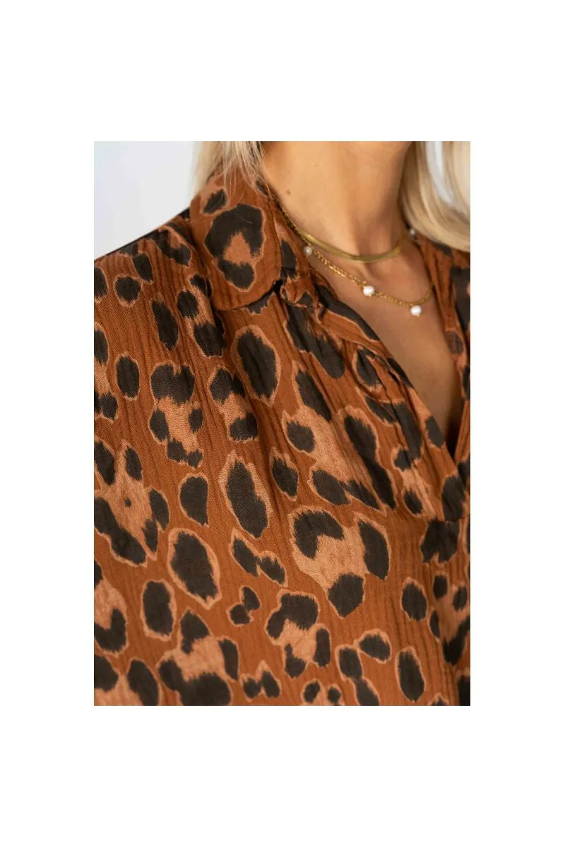 Look Mode Rust Cheetah Print High Low Pullover Top