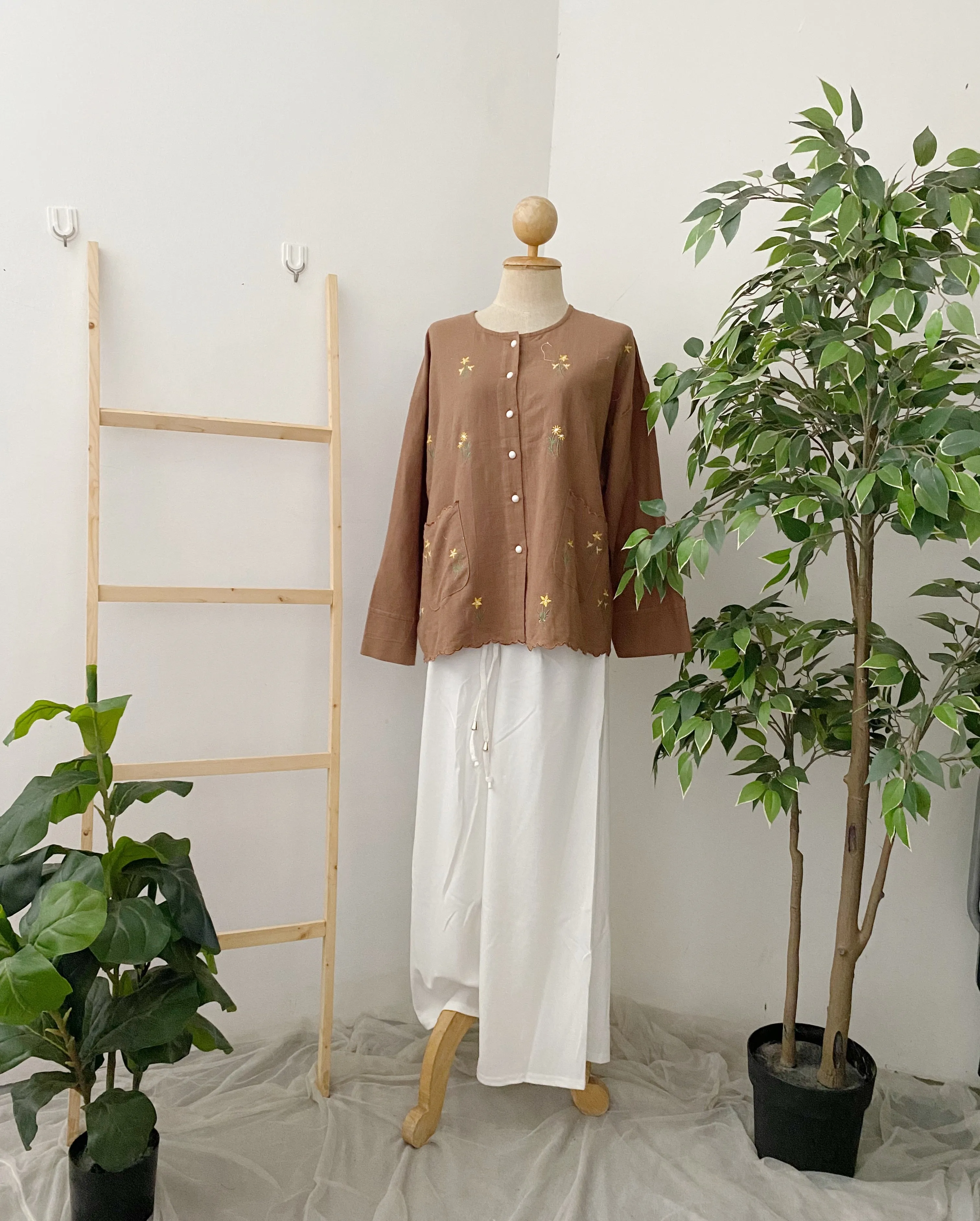 Sulam Tops -Nani