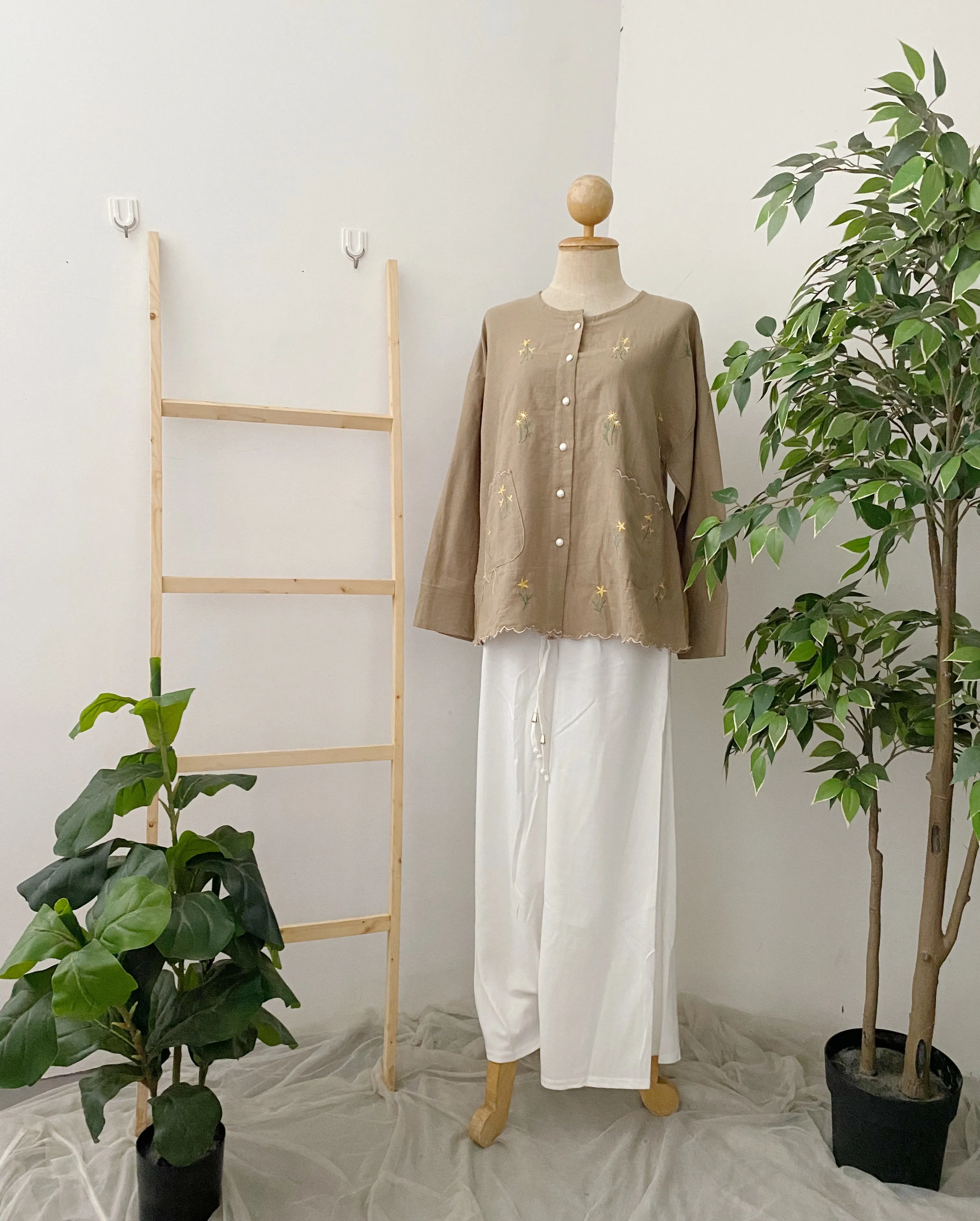 Sulam Tops -Nani