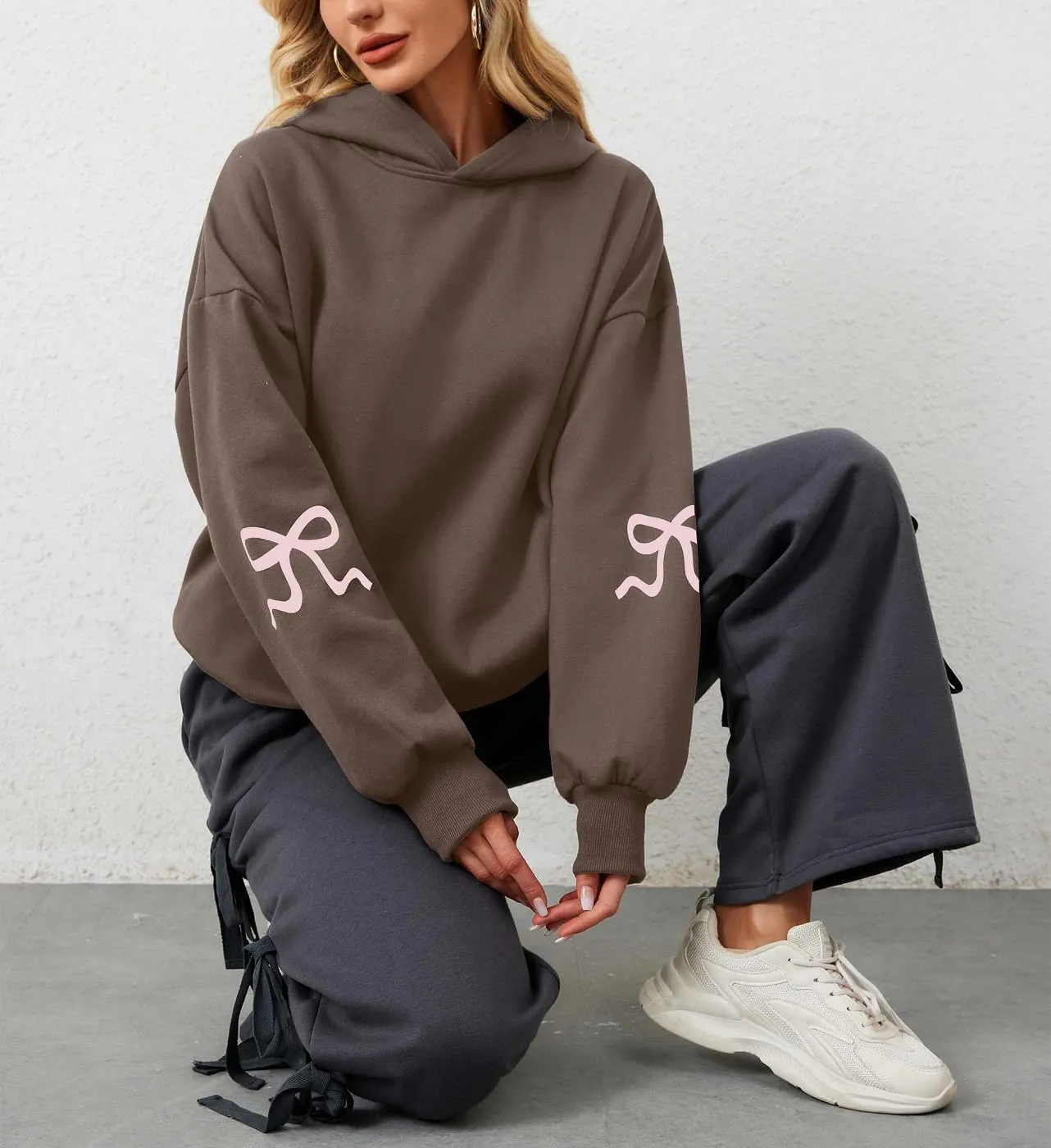 Women Oversized Bow Hoodies Long Sleeve Cute Graphic Hooded Sweatshirts Preppy Aesthetic Pullover Top